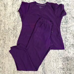 Eggplant Purple Scrub Set (FLAWS PICTURED)